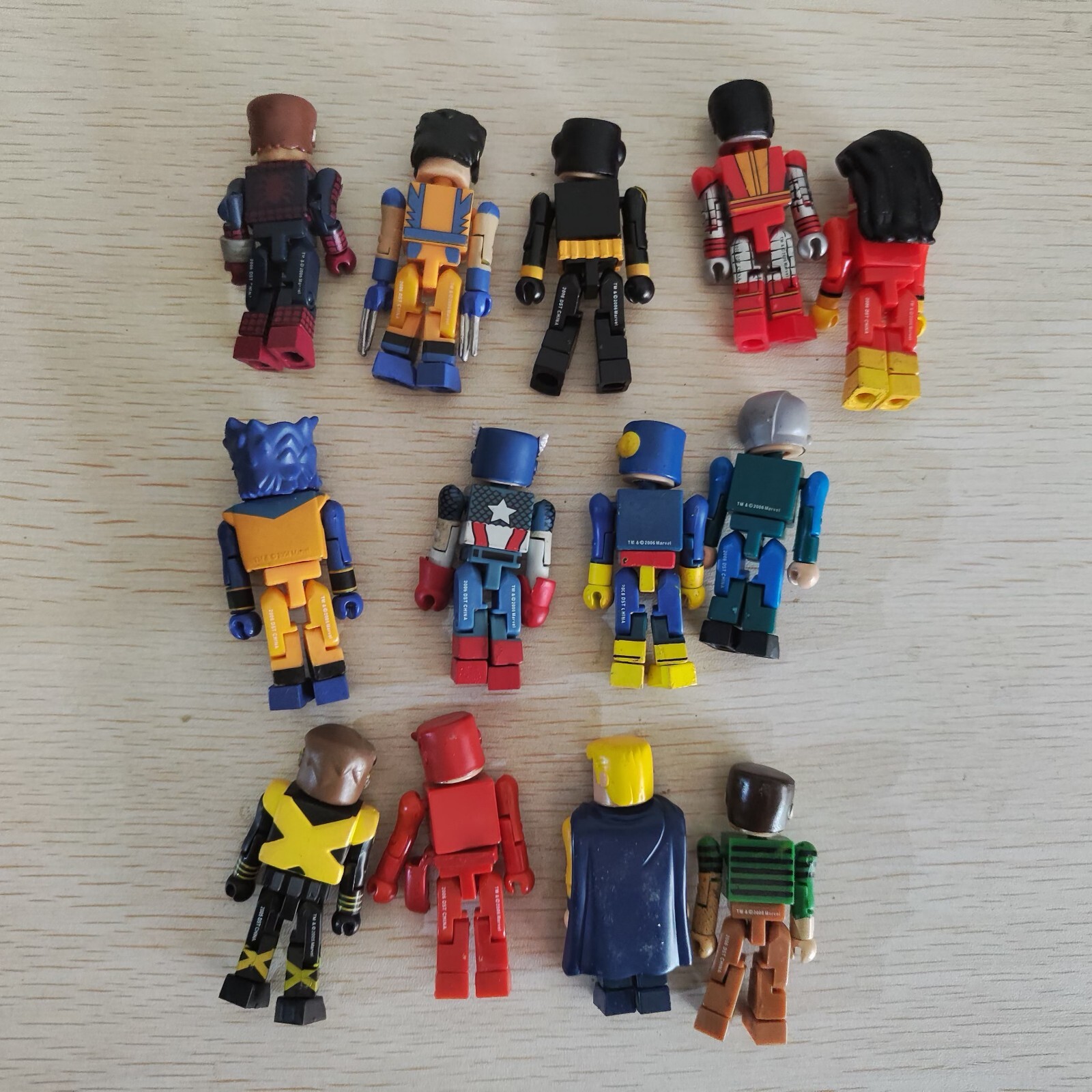 Lot 13 Marvel Minimates Spiderman Wolverine Captain Spider-woman Beast Sandman