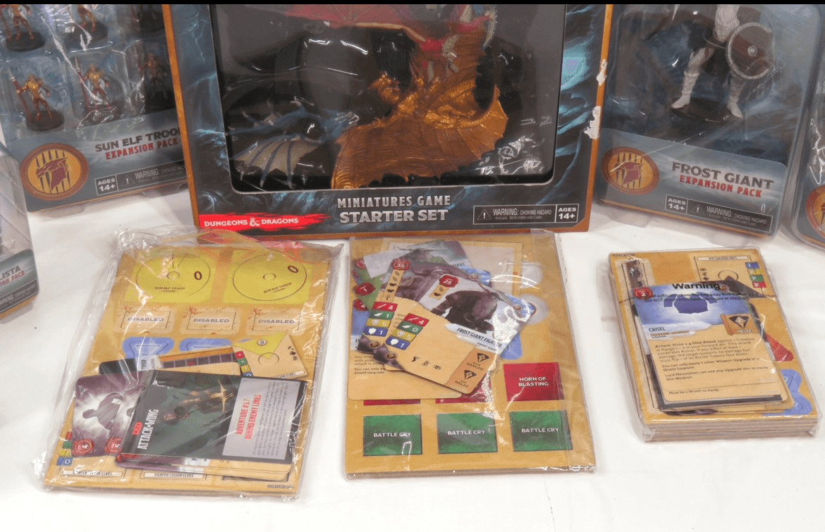 D&D Dungeons Dragons Attack Wing LOT Starter Set Dragon Frost Sun Elf Wraith