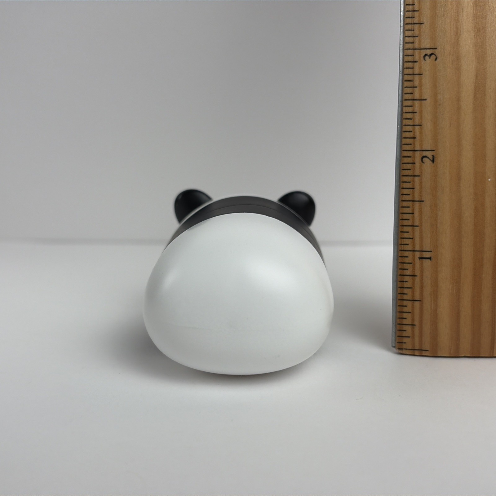 Moosh-Moosh x itSmol Pandy Panda Vinyl Collectible Toy Figure Stackable Oval