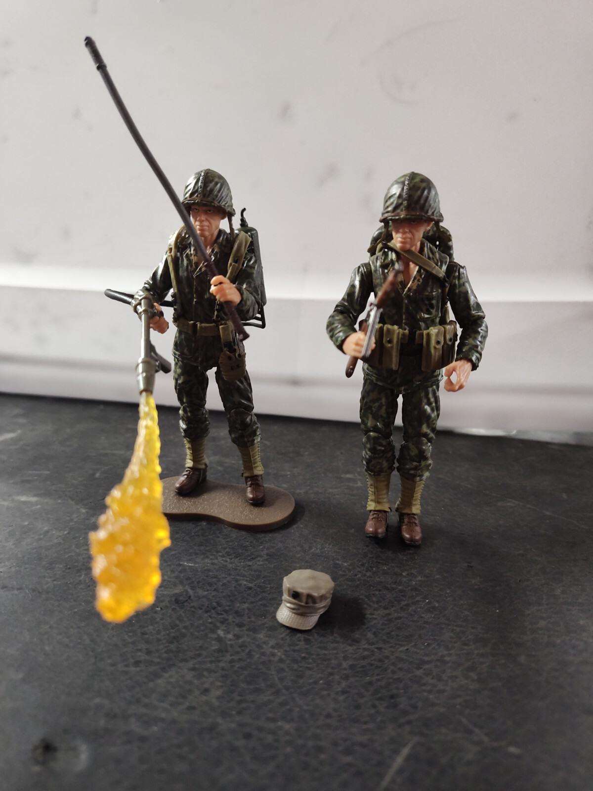 1:18 Marauder Task Force WWII US Marine Flamethrower Geared Up Lot Of 2- WW2