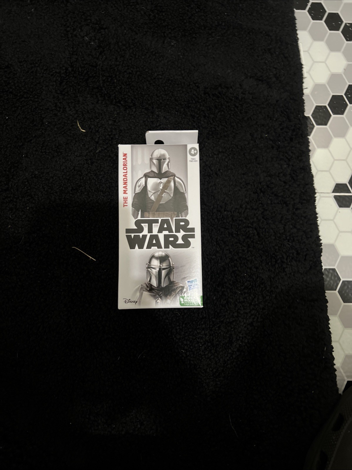 Star Wars E9358 The Mandalorian Action Figure
