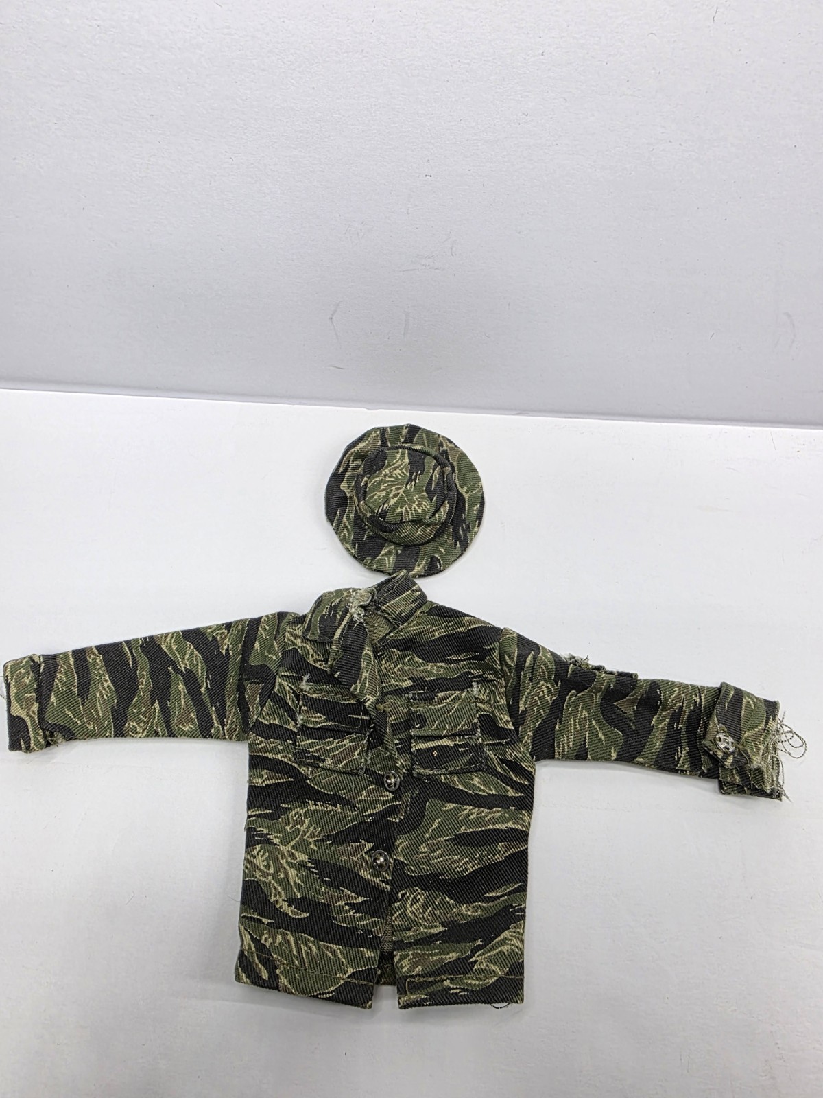 21st century toys Tiger Stripe Jacket And Hat