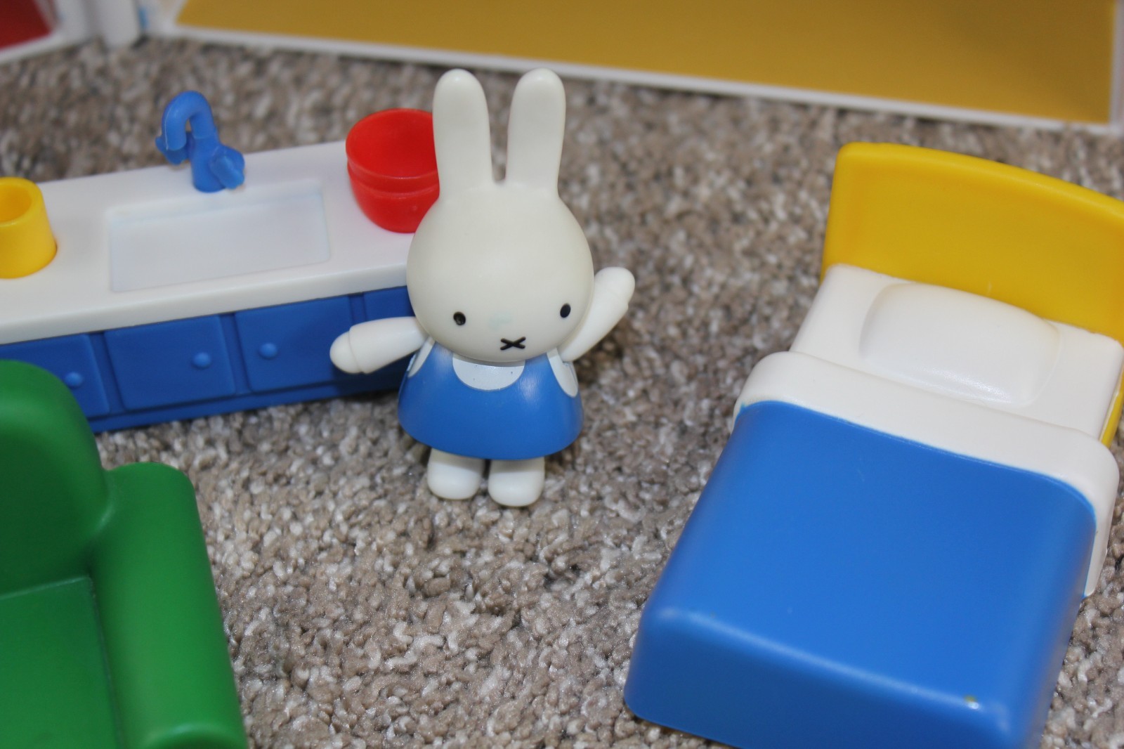 Miffys Adventures Big & Small House Playset Fold Carry Furniture Lot Red RARE