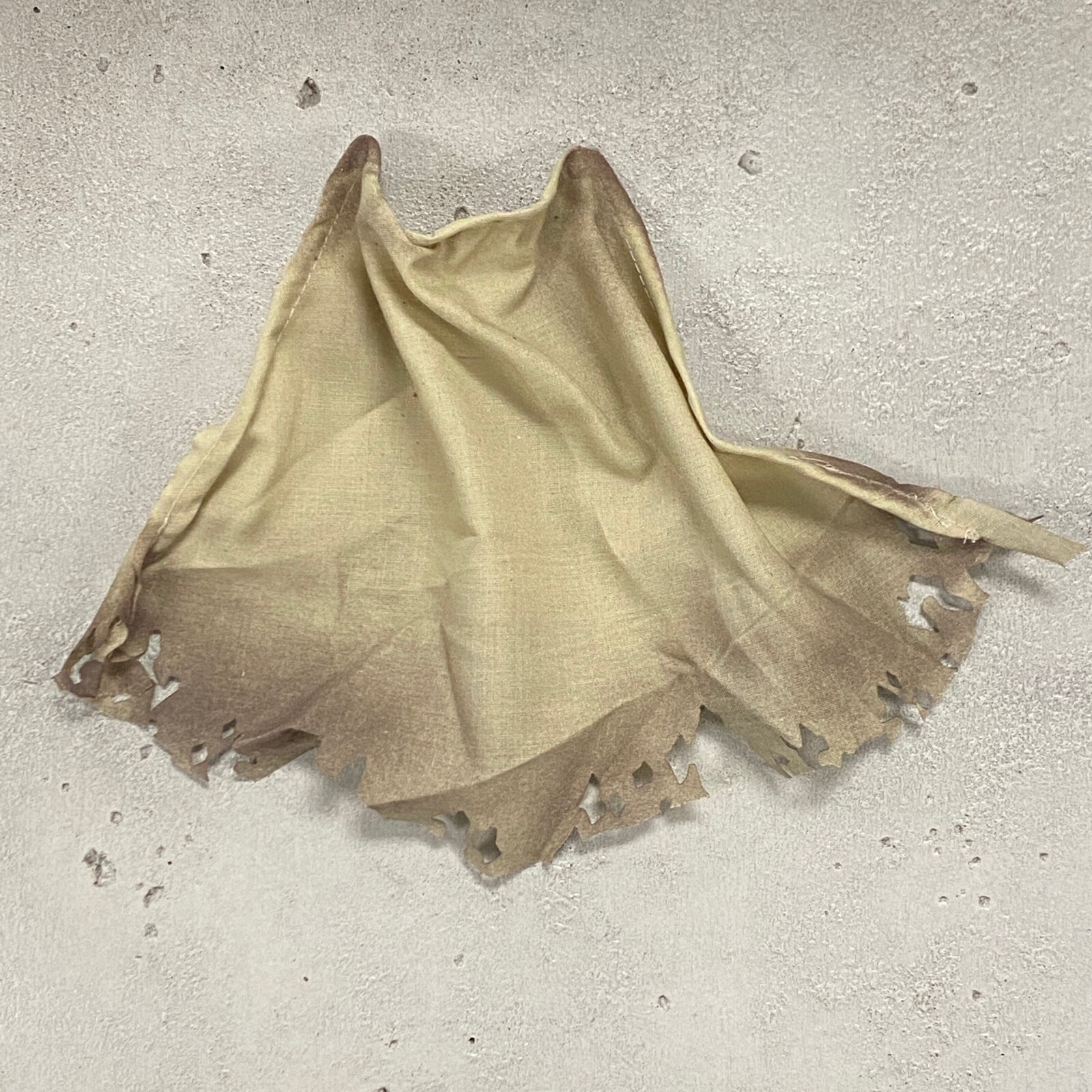 SU-C-LZFB-BE: 1/12 wired weathered battle damaged Beige cape for 6&Prime; figure