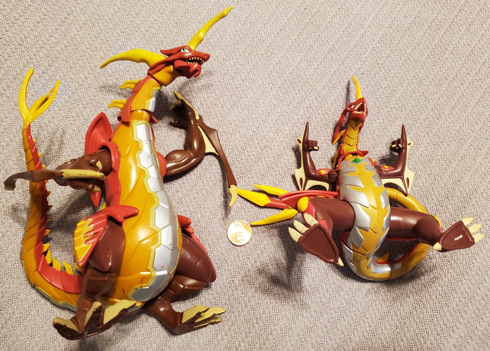 SEGA ~ SPIN MASTER BAKUGAN 7&Prime; RED DRAGON & 5 1/2&Prime; NEO DRAGONOID – SpinMaster