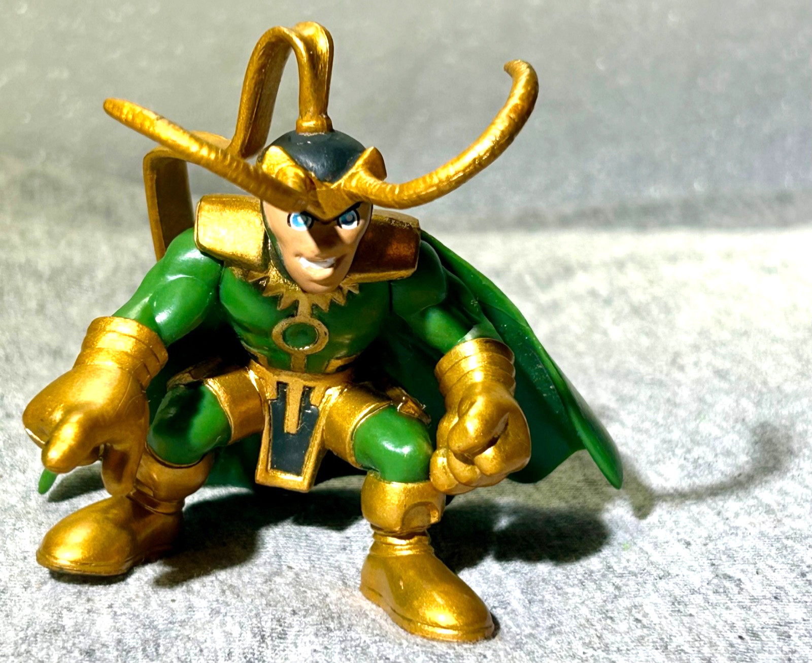Marvel Super Hero Squad RARE LOKI Bronze / Dark Green from Avengers Wave 4