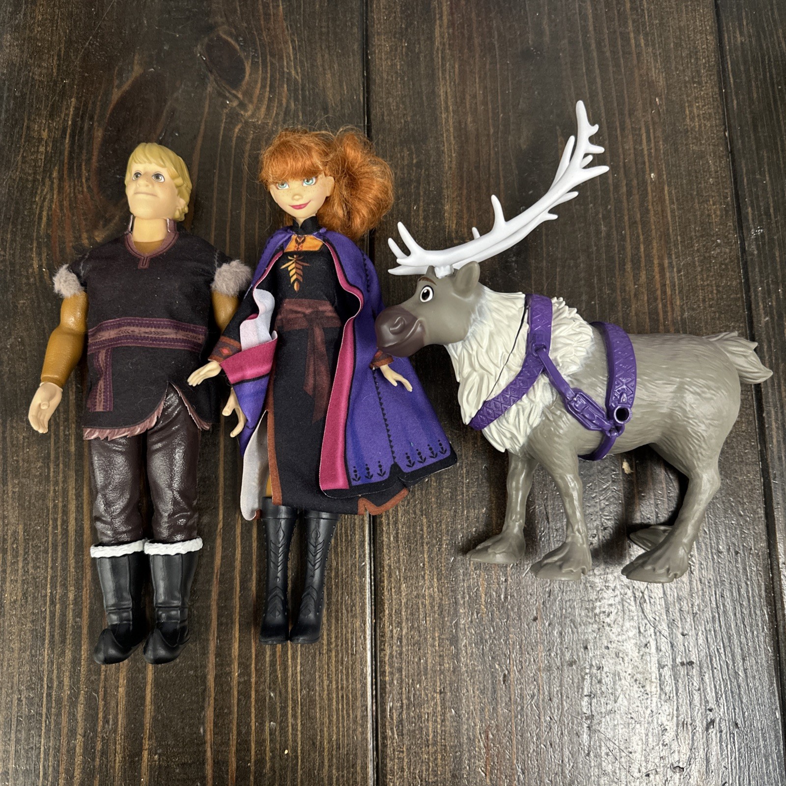 Disney Frozen 2 Sven The Reindeer Turning Head Figure, Anna & Kristoff Dolls