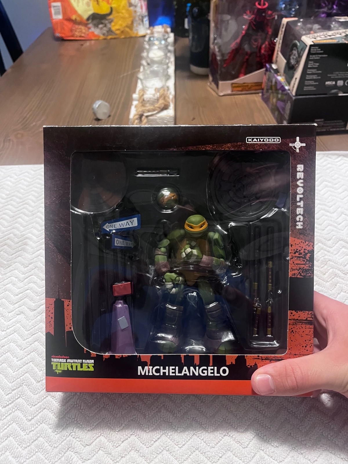 Kaiyodo Revoltech Teenage Mutant Ninja Turtles Michelangelo Action Figure