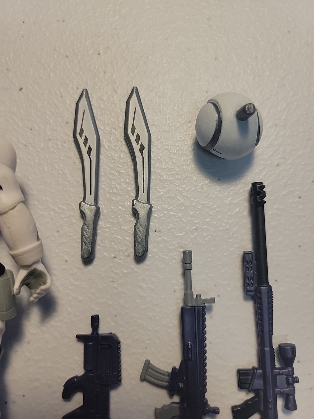 Fortnite 4&Prime; Scratch action figure with accessories