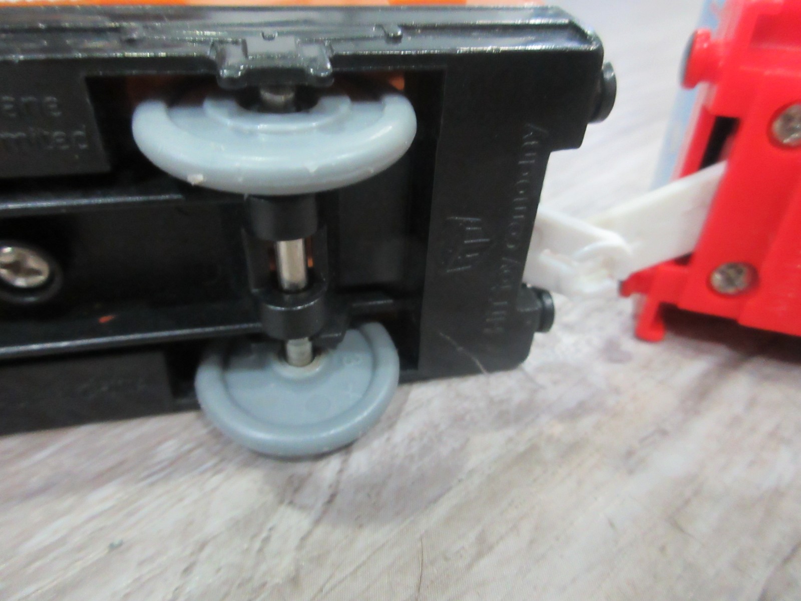 HIT TOY Trackmaster Motorized Train Tank Engine THOMAS ANNIE CLARABEL WORKS! GUC