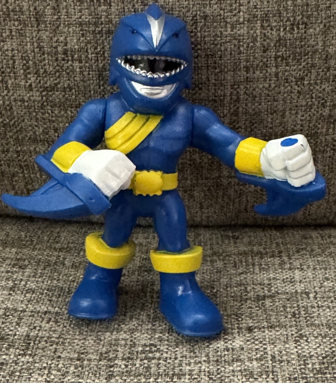 Playskool Heroes Power Rangers S.1 Wild Force Blue Shark Ranger Blind Bag Figure