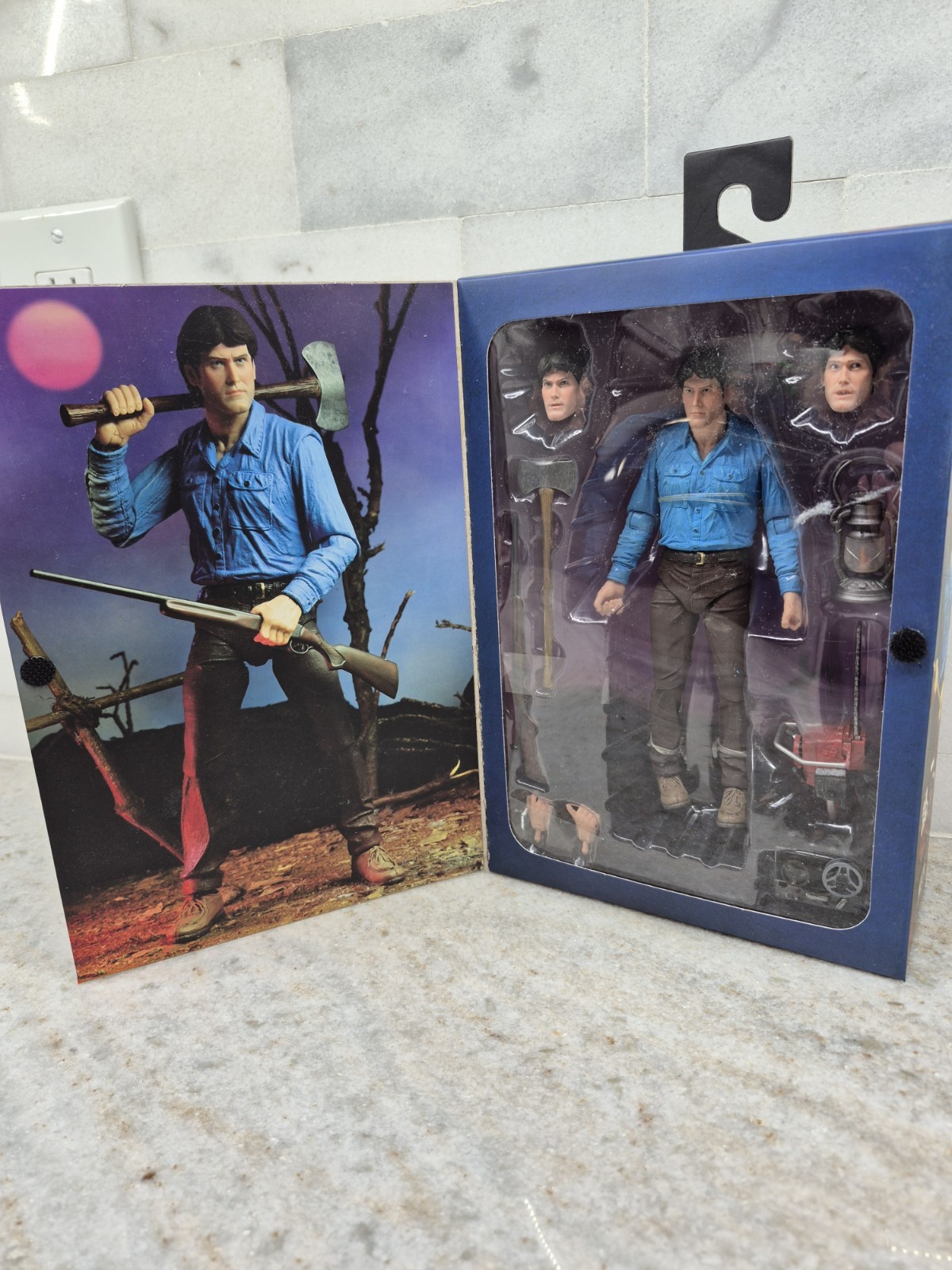 NEW NECA The Evil Dead « ULTIMATE ASH »