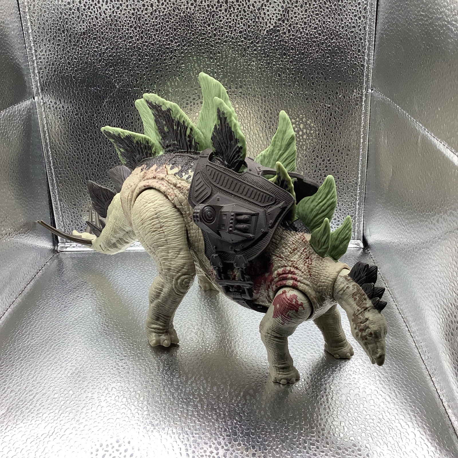 Jurassic World Stegosaurus Hunter Figure Mattel 2022