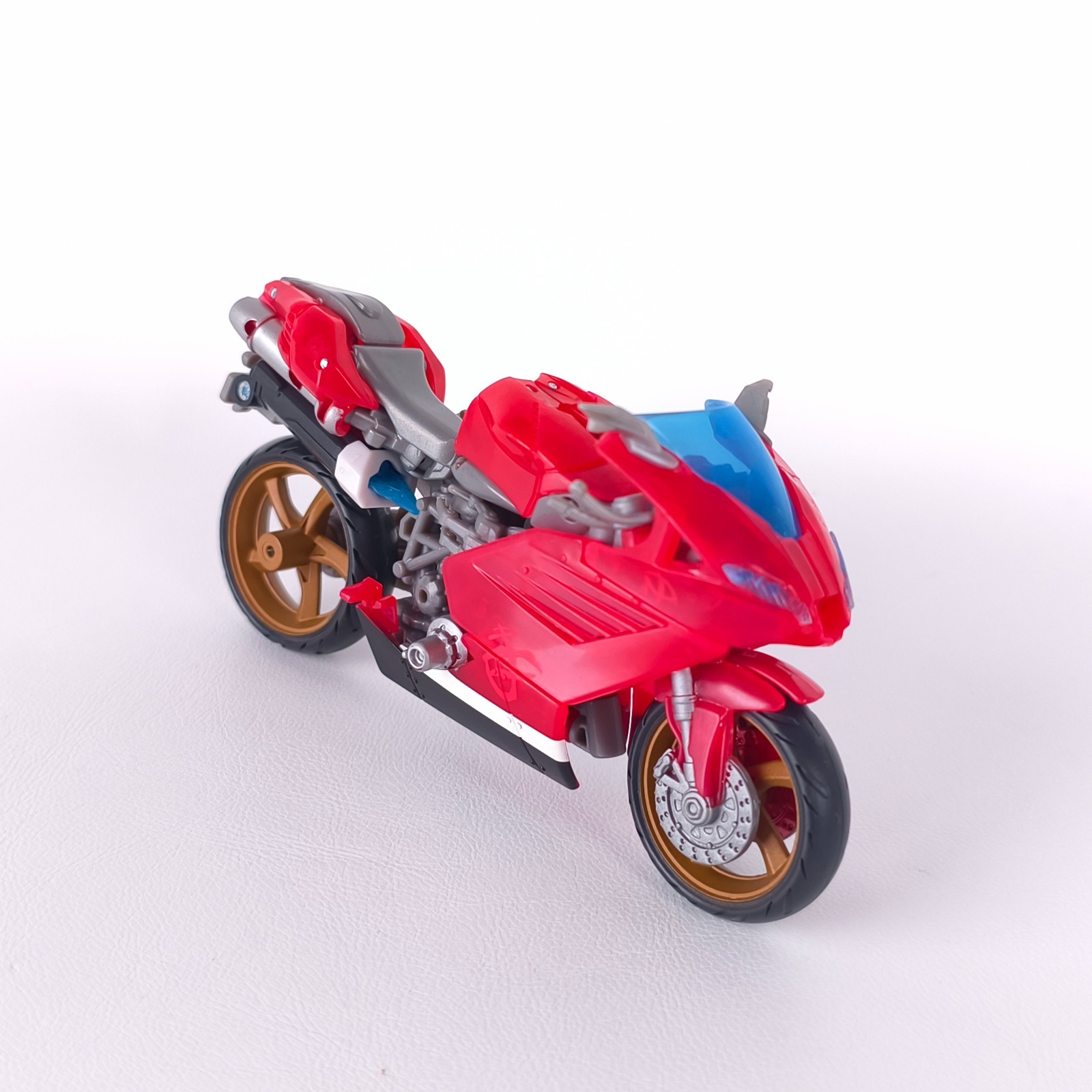 Transformers Arcee DOTM Deluxe Class Target Exclusive – Figure Only