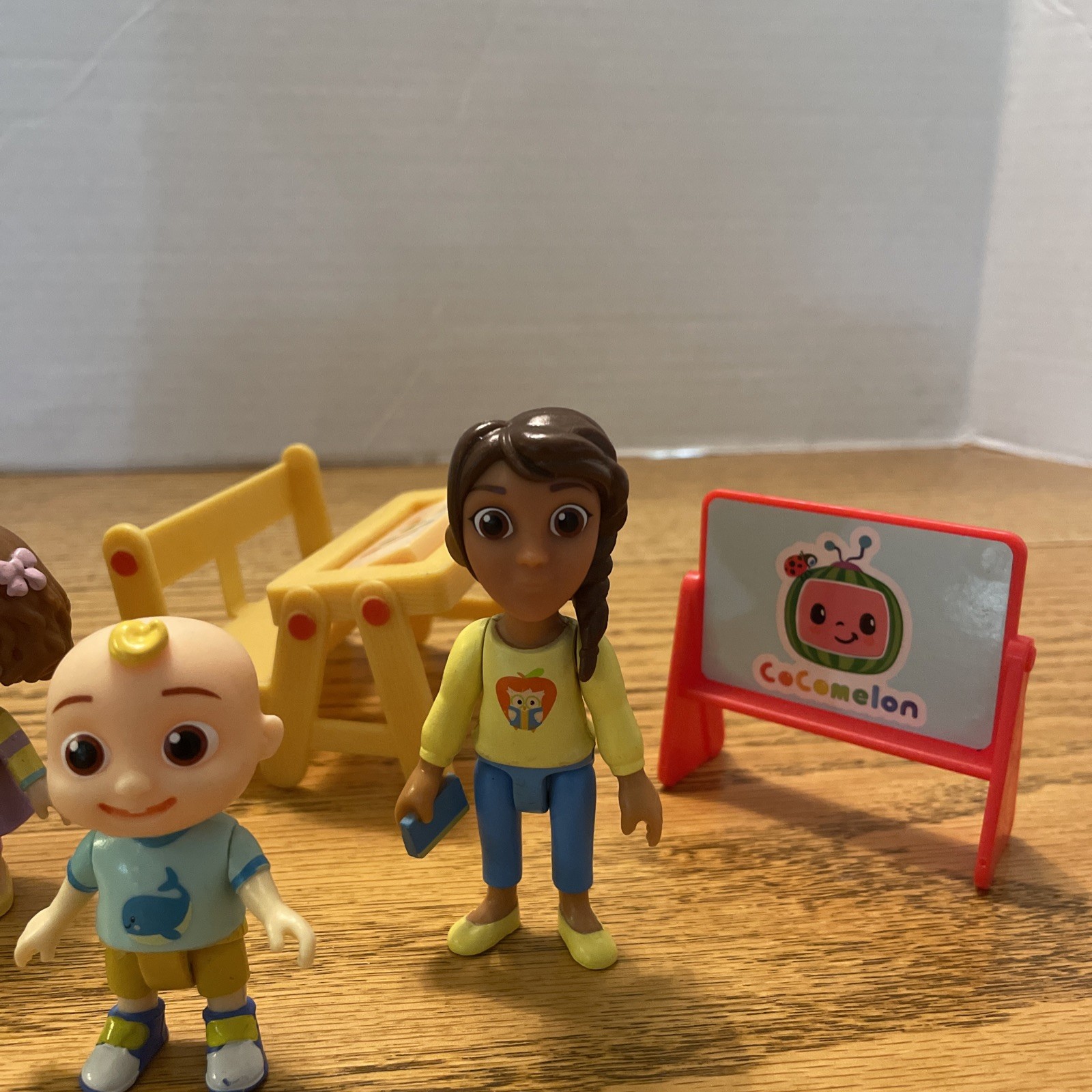 CoComelon School Time Deluxe Playtime Set