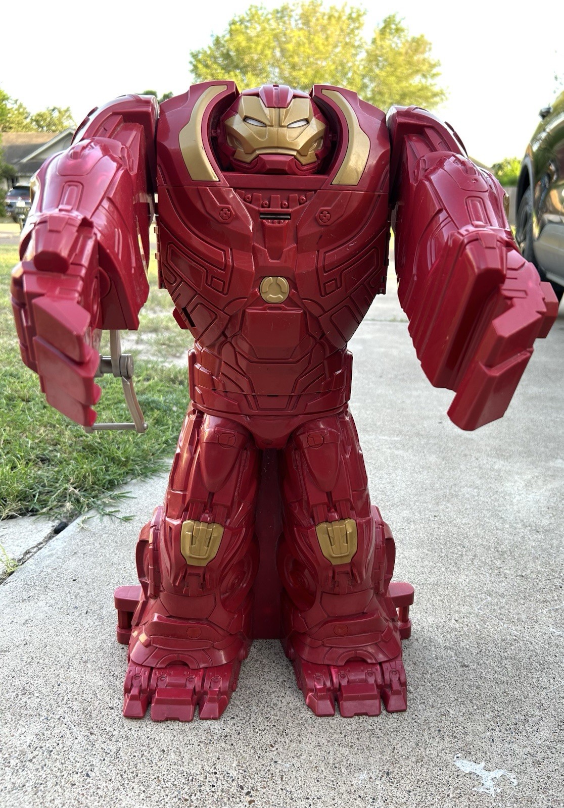 Marvel Avengers Iron Man Hulkbuster Playset, Red Plastic Comic Book Heroes