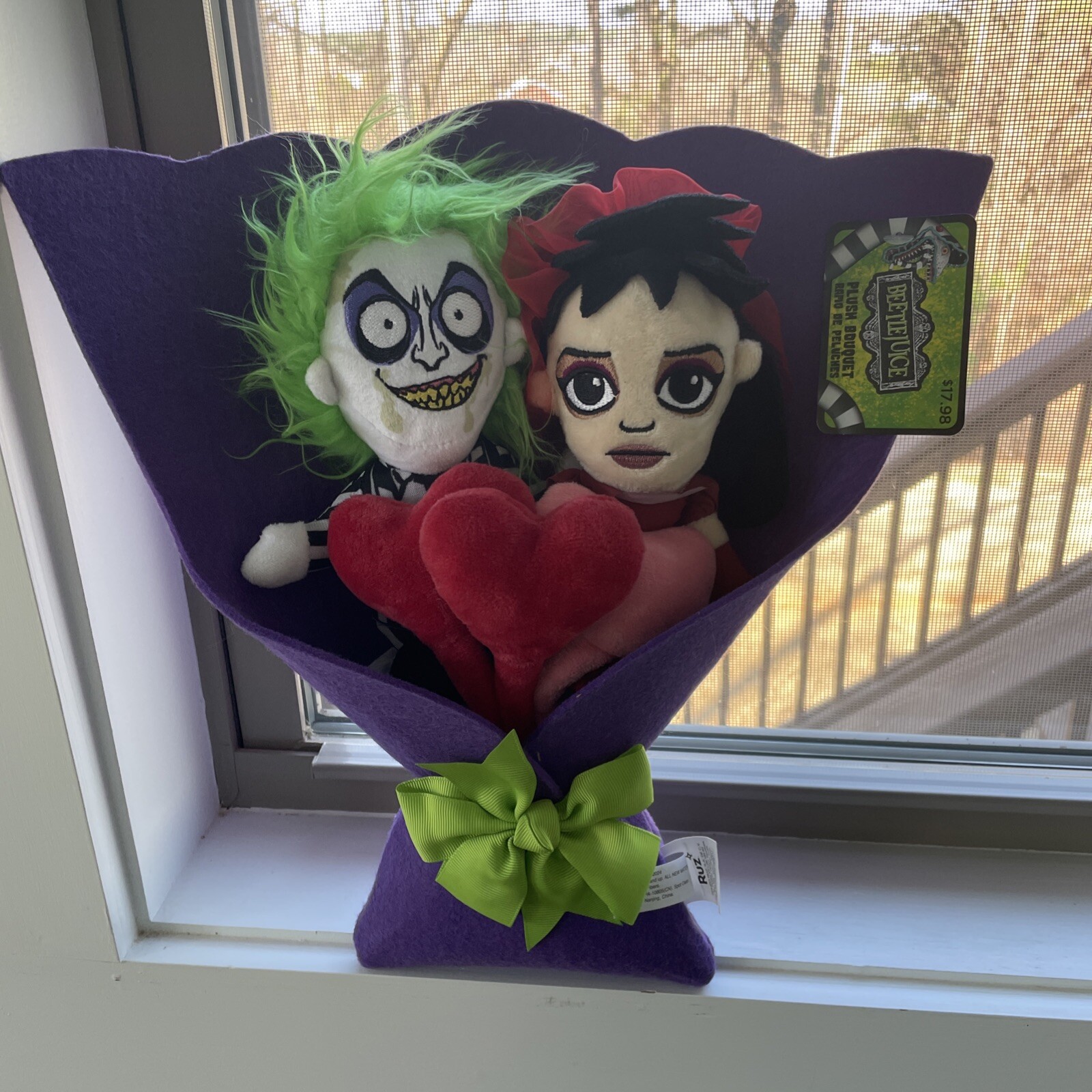 BEETLEJUICE & LYDIA 13&Prime; Plush Bouquet 2025 Ruz