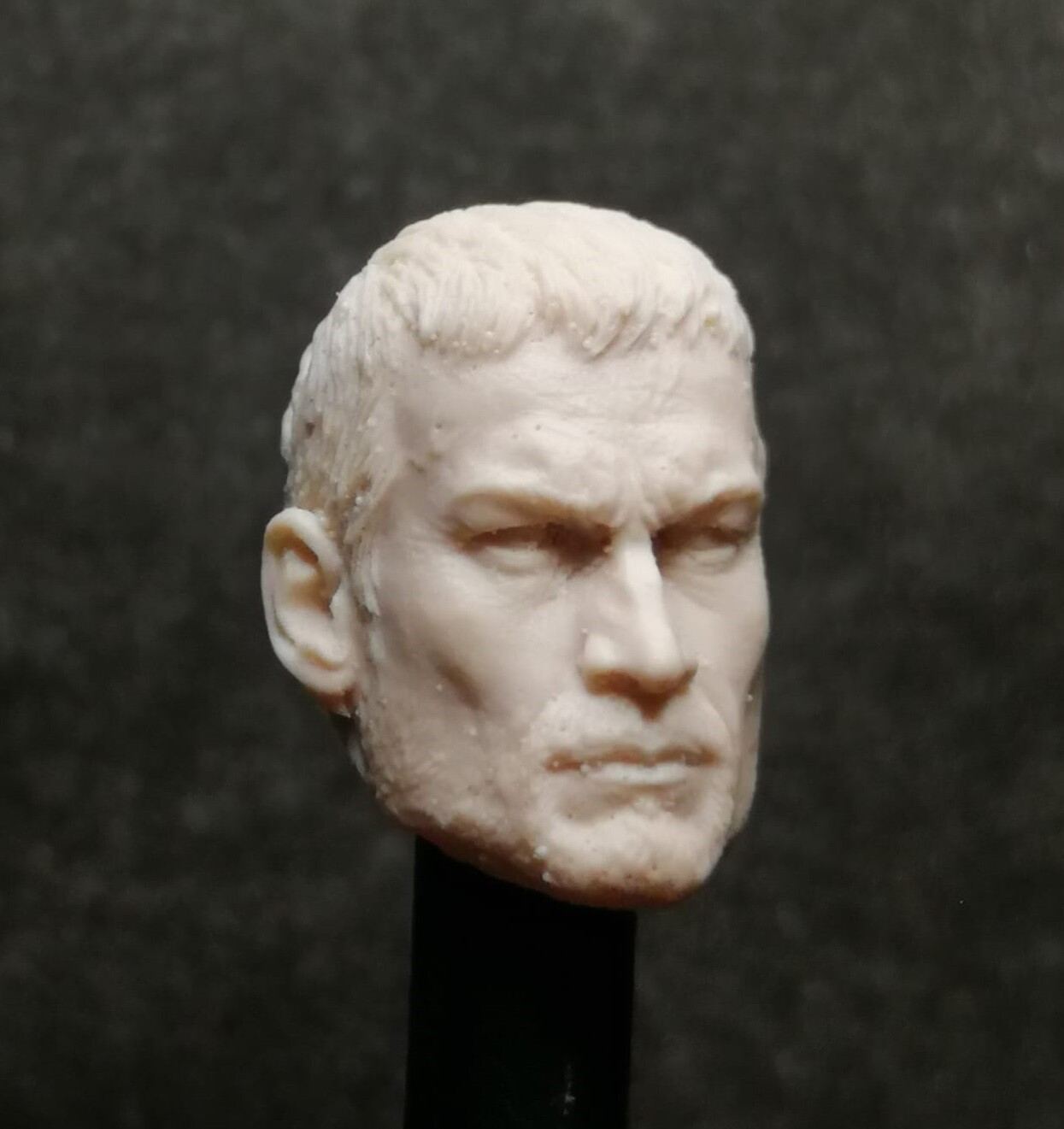 113 SPARTACUS ANDY WHITFIELD – custom resin headcast
