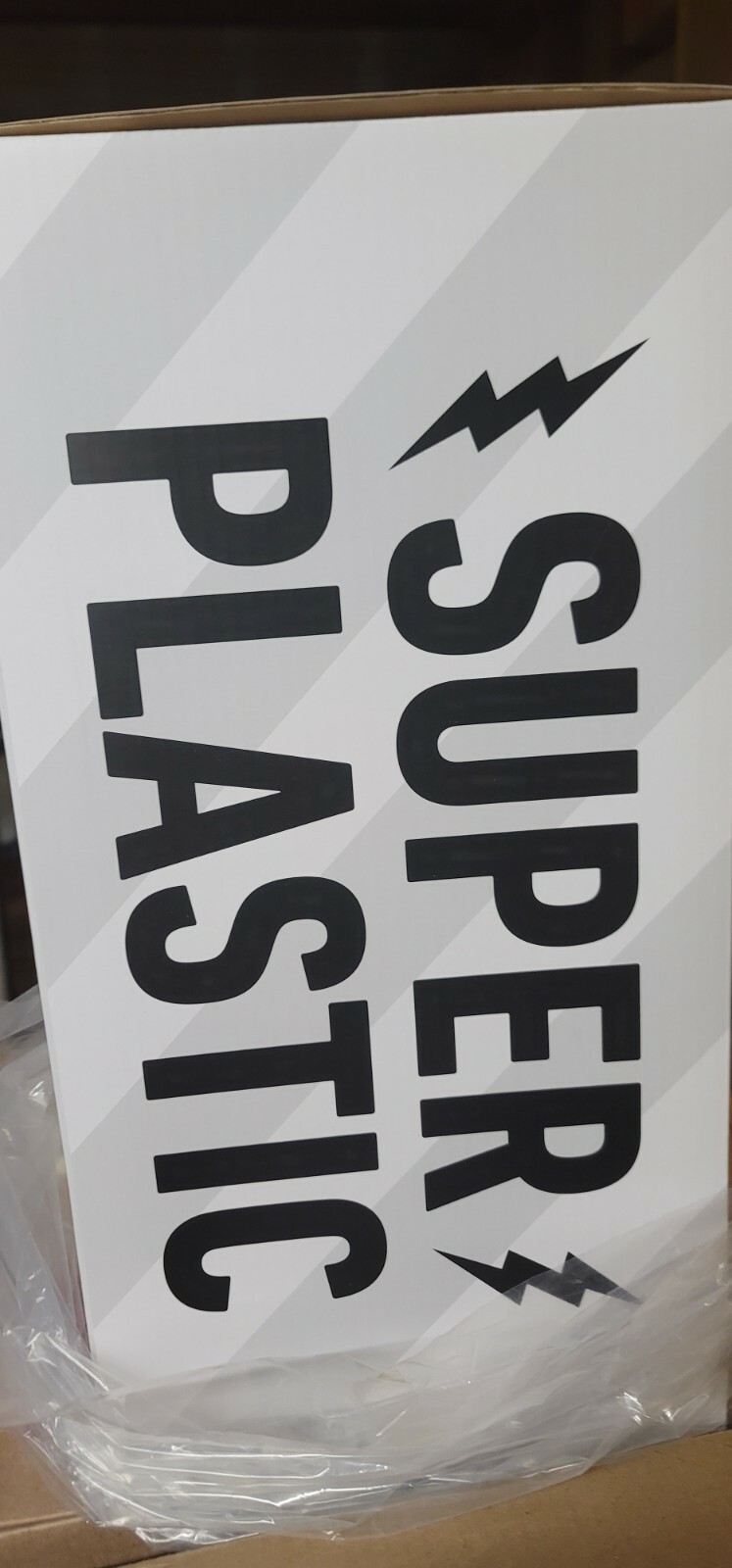 SUPERPLASTIC “UBERKRANKY” 15” BLANK WHITE BRAND NEW SEALED Dunny Sket Luke Chueh
