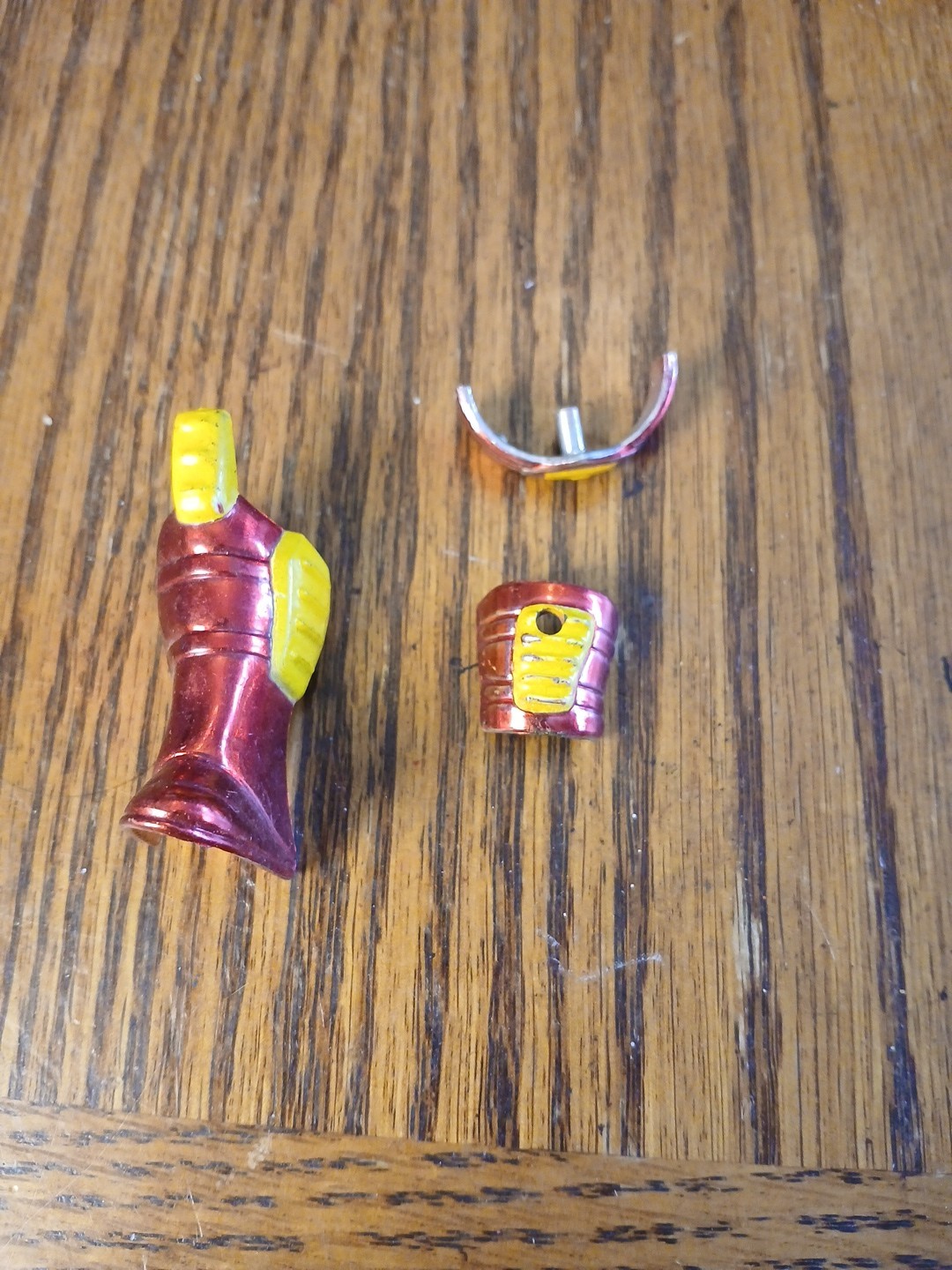 Toy Biz 5&Prime; Iron Man armor accessory lot red yellow gold 1994 Marvel Action Hour
