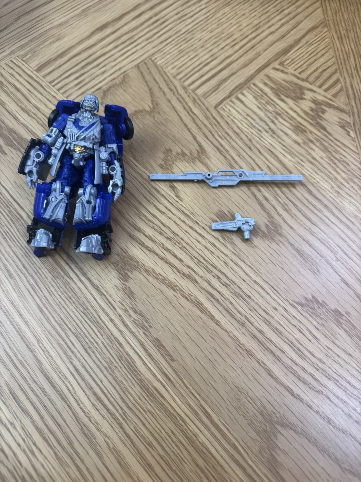 Transformers Studio Series Wheeljack Que deluxe dotm dark of the moon