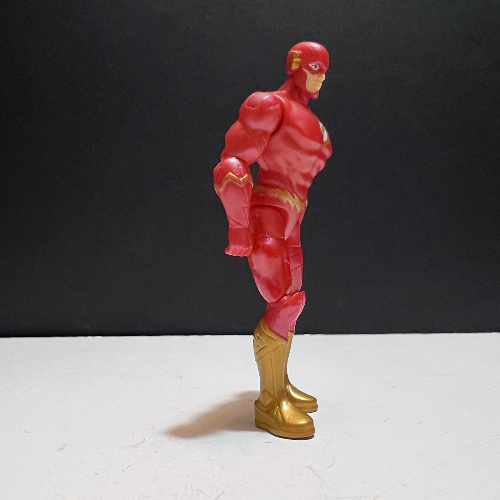2020 DC Spin Master The Flash 3.75” Action Figure Heroes Unite Red / Gold Suit