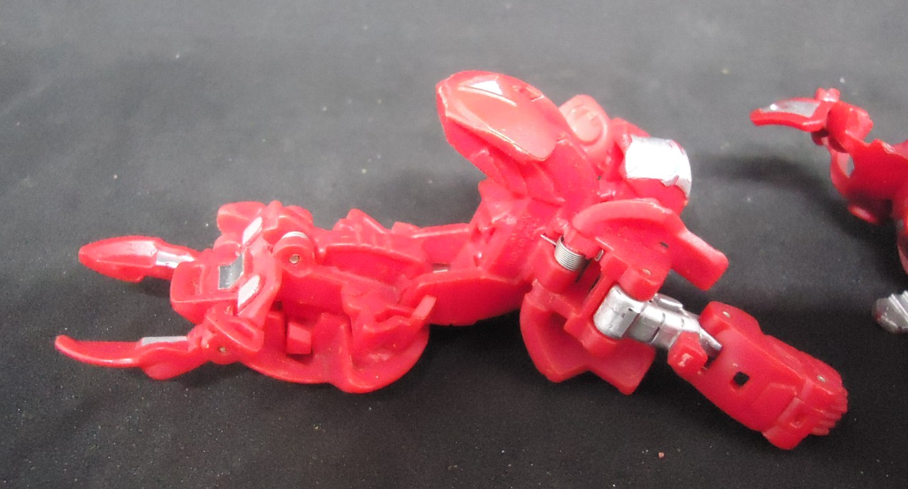 Lot X2 Bakugan Mechtanium Surge TITANIUM DRAGONOID Pyrus + Iron Man Marvel
