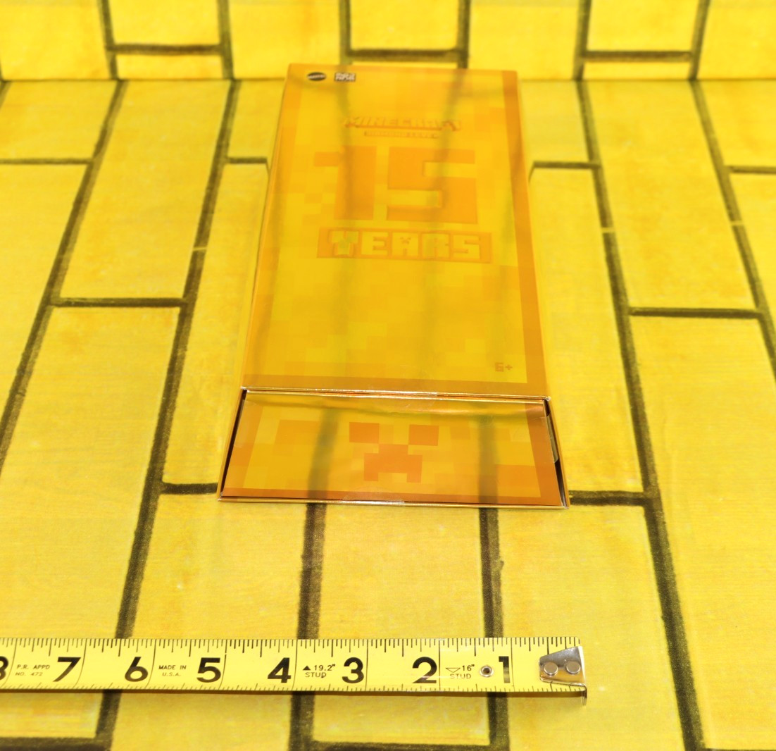 Minecraft Diamond Level 15 Years Anniversary Action Figure With 2 Accessories