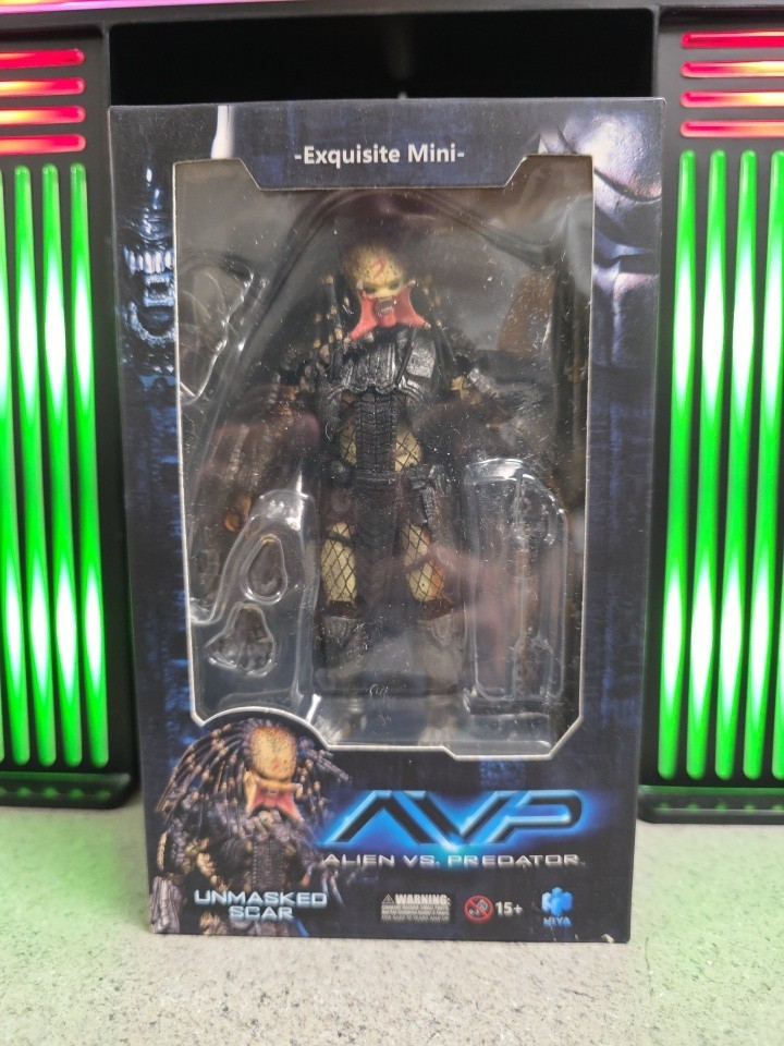 Hiya Toys Alien vs Predator AVP UNMASKED SCAR 4.5&Prime; Action Figure 1:18 Scale Rare