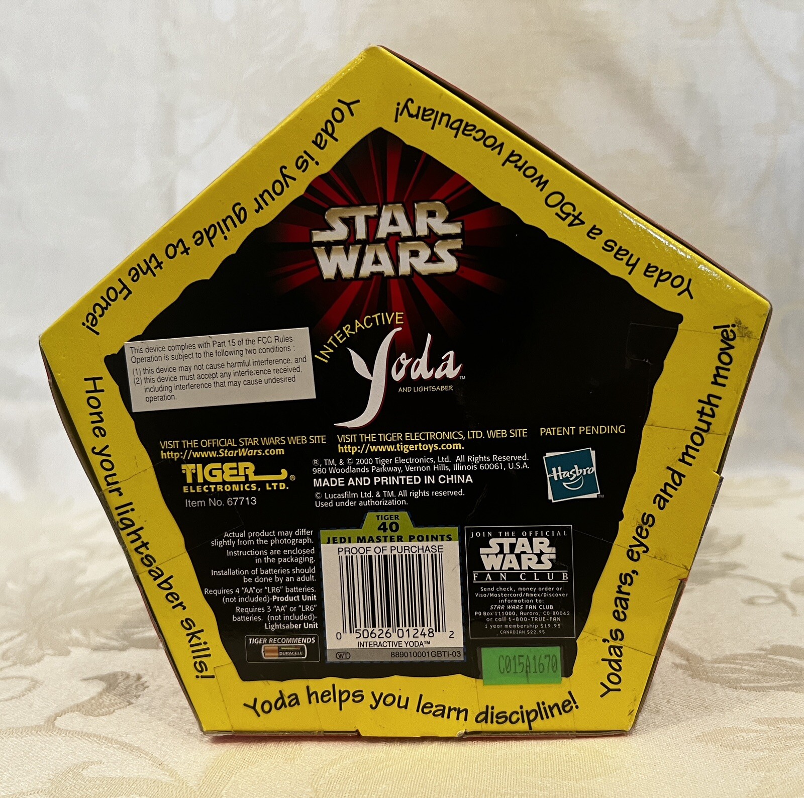Star Wars Interactive Yoda and Lightsaber Tiger Electronics 2000 Hasbro