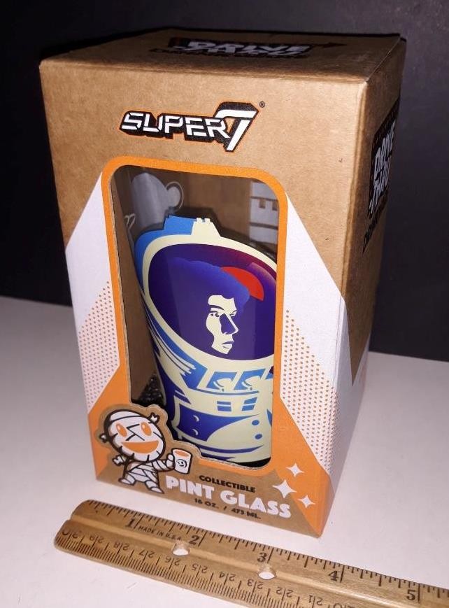Super 7 Alien Pint Drinking Glass 16 oz – Ripley Drive Thru Drinkware Aliens