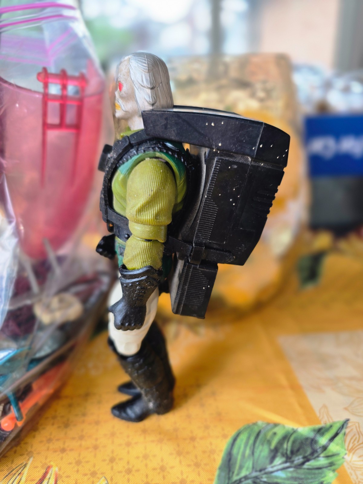 Bravestarr Tex Hex with LASER FIRE Backpack none working