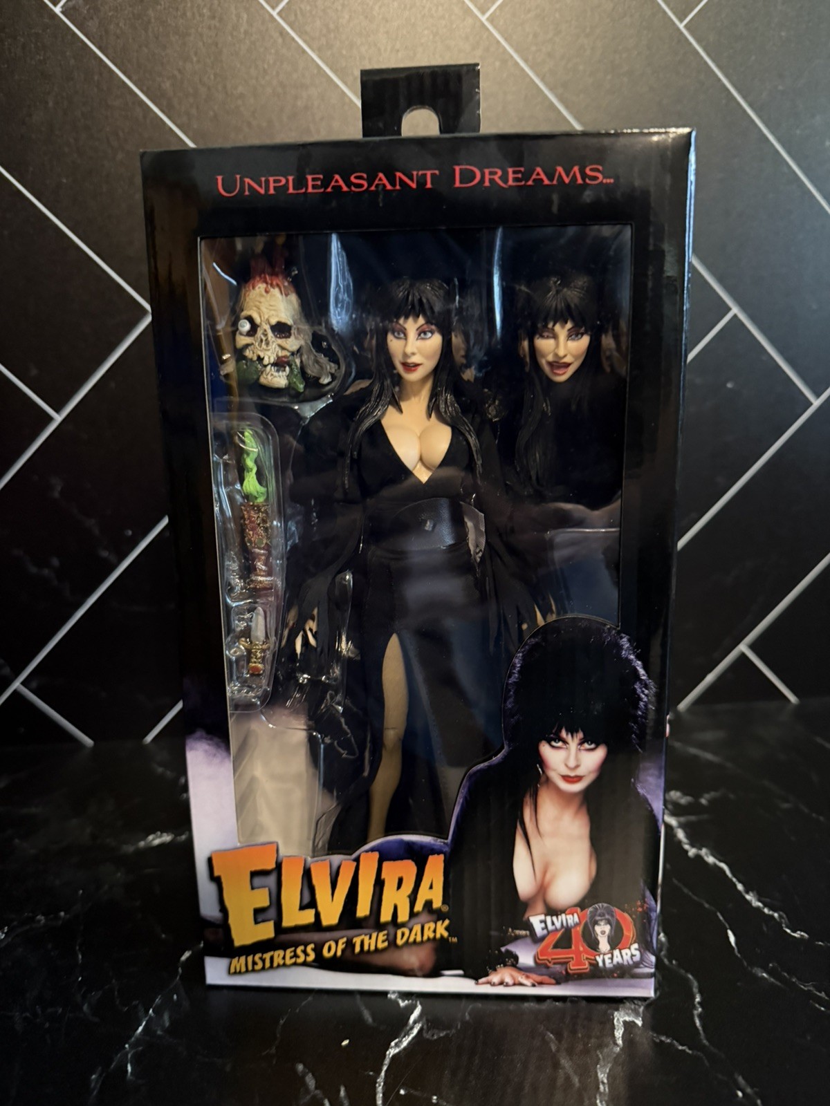 NECA Elvira Mistress of the Dark Clothed Action Figure Signature Edition