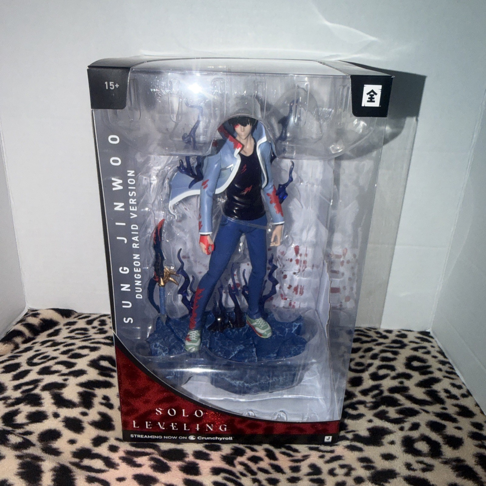 Jazwares Total Anime Figure Solo Leveling Sung Jinwoo Dungeon Raid Version NEW
