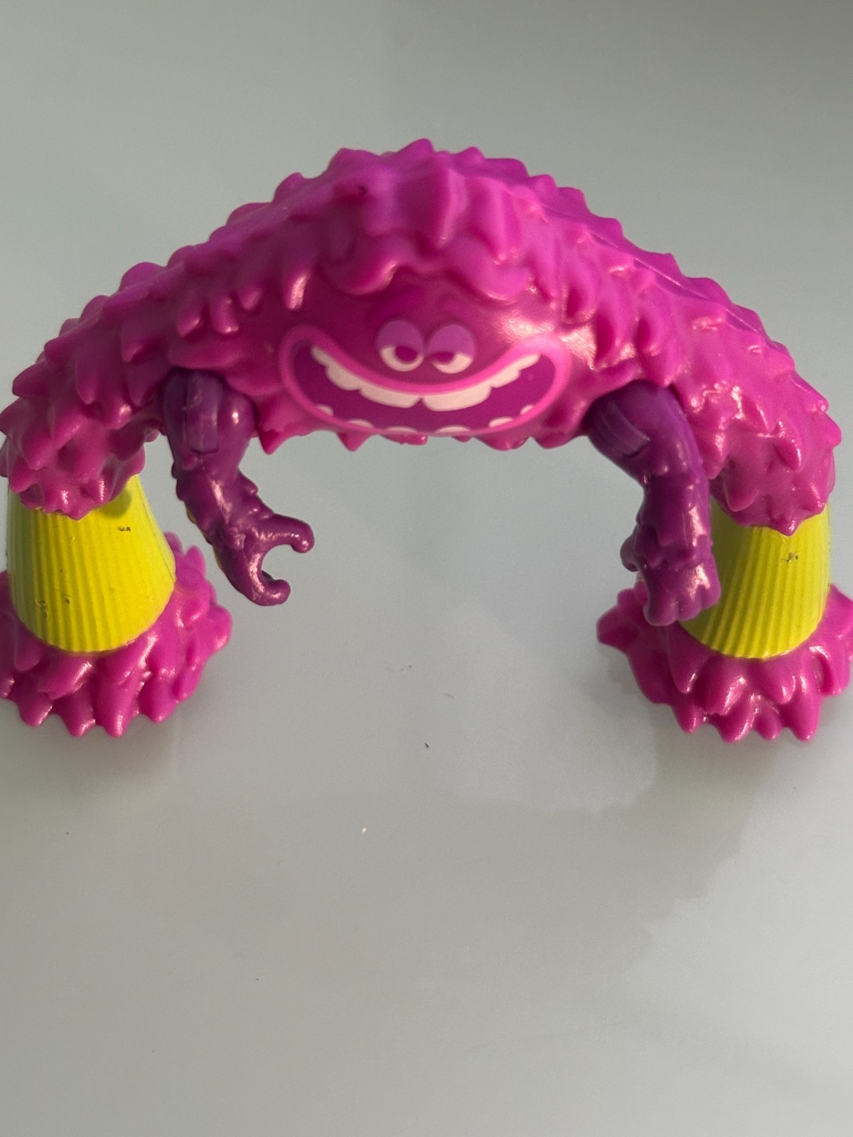 Disney Pixar Monsters University Scare Majors Art 2.5” Action Figure Toy