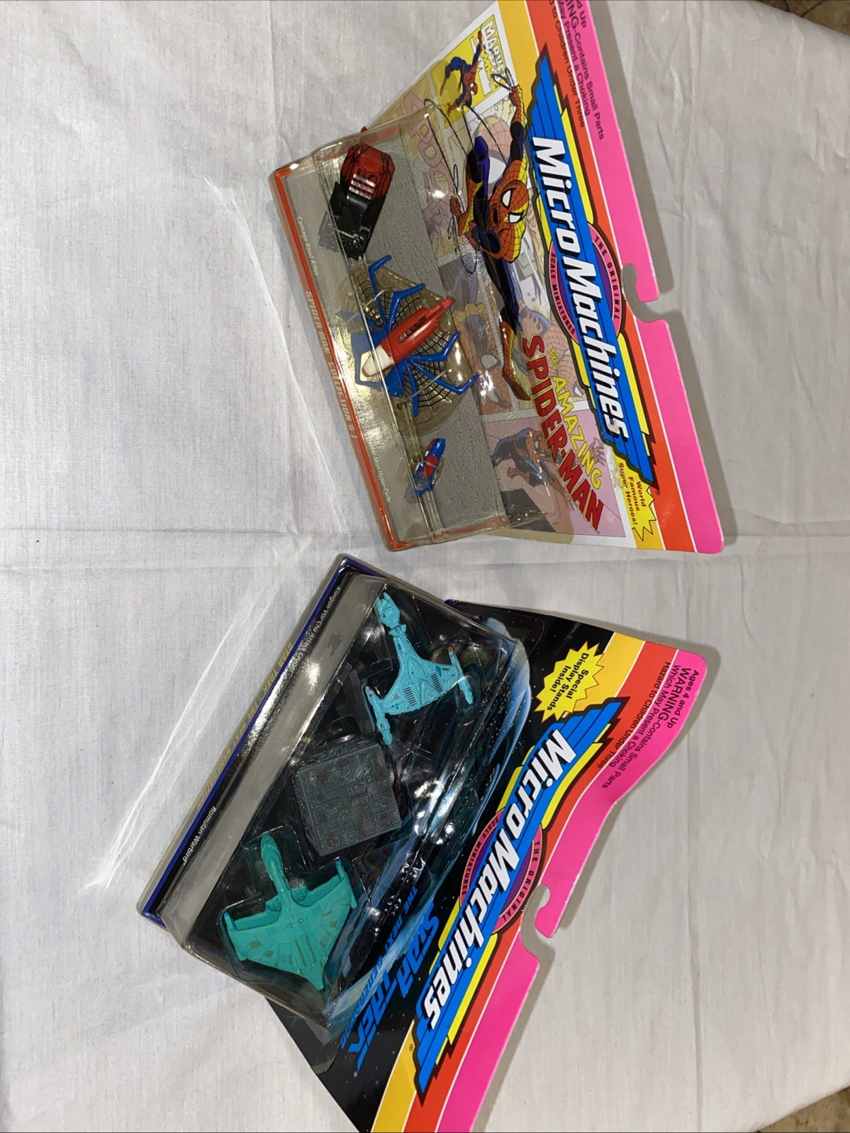 Lot of 2 Vintage Micro Machines Spider-Man And Star Trek 1993 New On Cards