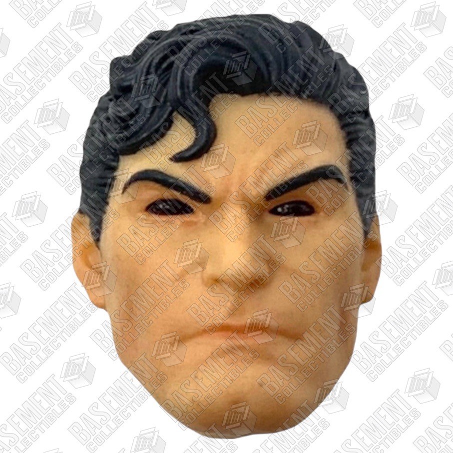 Mezco One:12 Superman: Man of Steel – Light Up Head (No Batteries) 1:12 Scale
