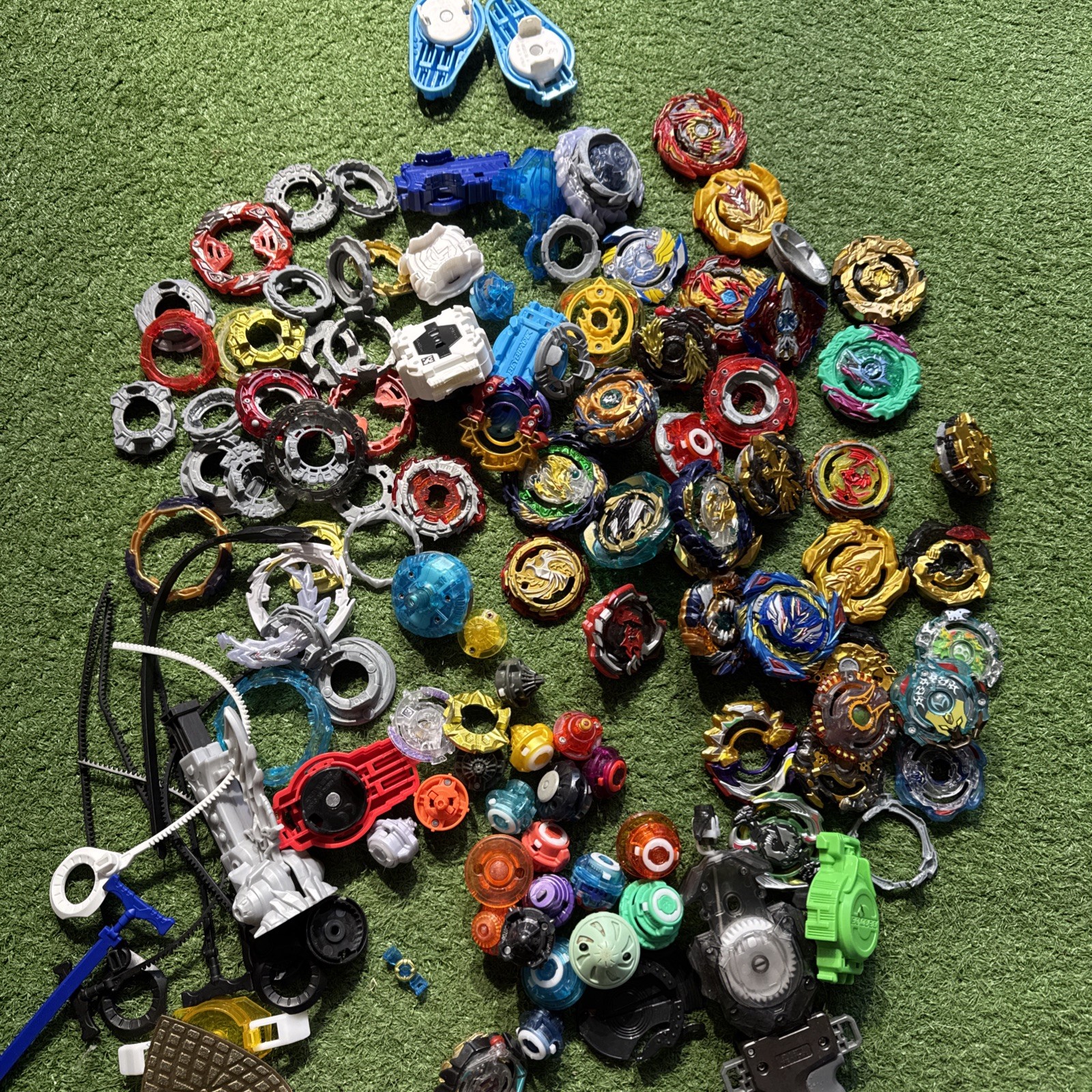 Huge Beyblade Bulk Mixed Lot Metal & Plastic Takara Tomy Vintage NICE!
