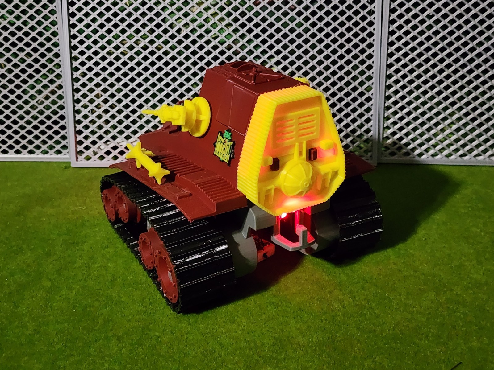 G.I. Joe PYTHON PATROL Tripple T With LEDs And Moving Threads 3.75&Prime; SCALE.