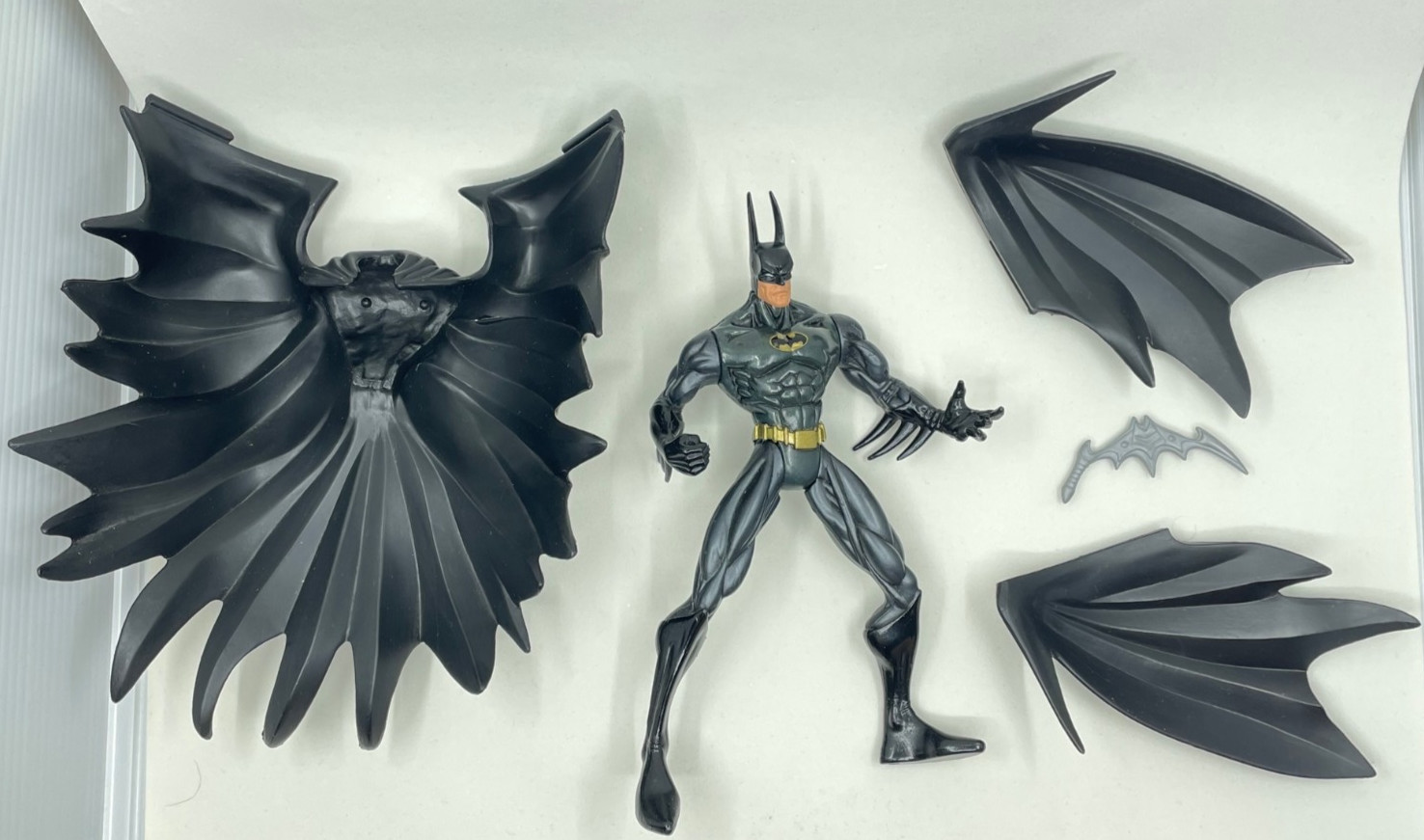 BATMAN DARK KNIGHT DETECTIVE LEGENDS OF THE DARK KNIGHT PREMIUM FIGURE LOOSE