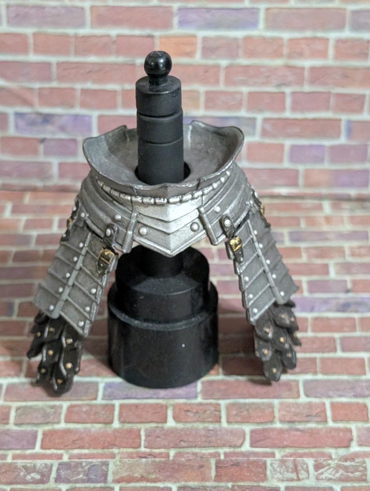 Mythic Legions Four Horsemen Skapular 2 Hip Armor « NEW & I SHIP DAILY »