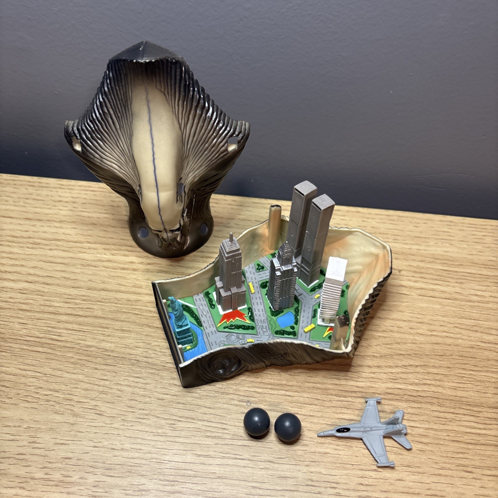 Independence DayID4 Micro Battle Set Defend New York City Twin Towers incomplete