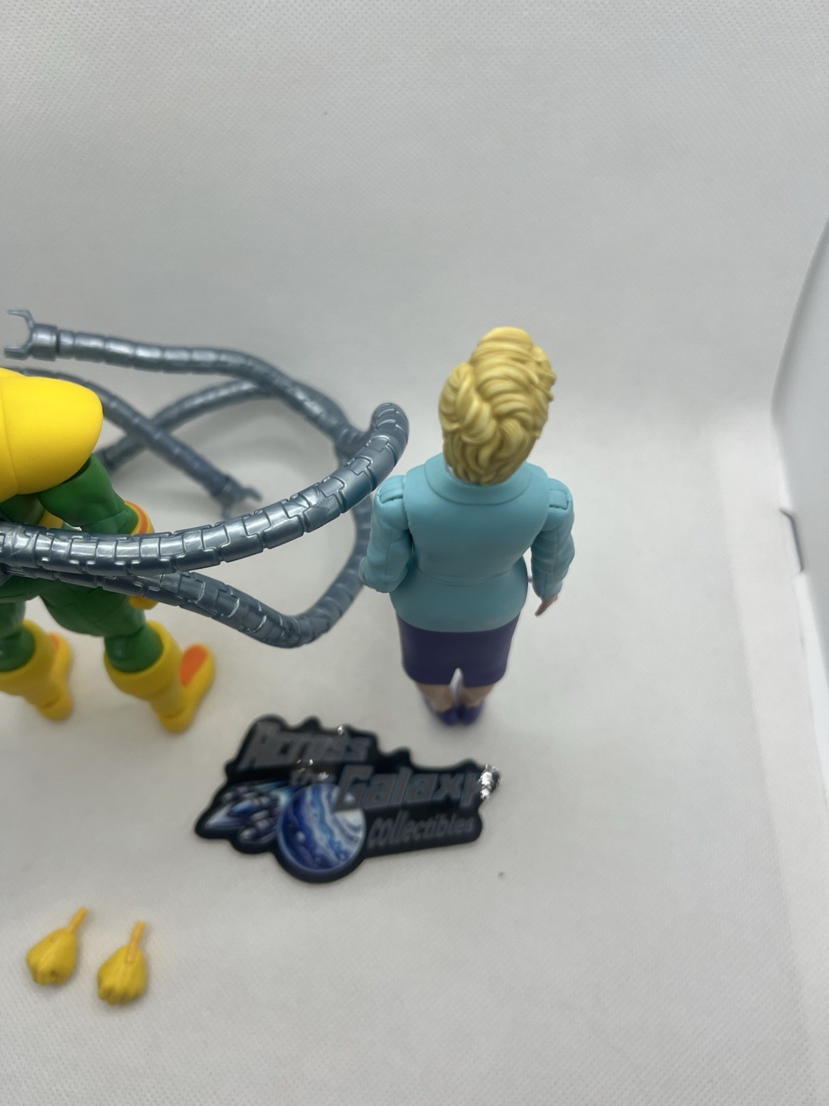 Marvel Legends Doc Ock Spider-Man VHS Aunt May 2-Pack *near Complete