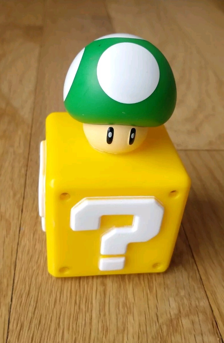 Super Mario 1UP Mushroom Coin Block 2017 5” Vinyl Figure
