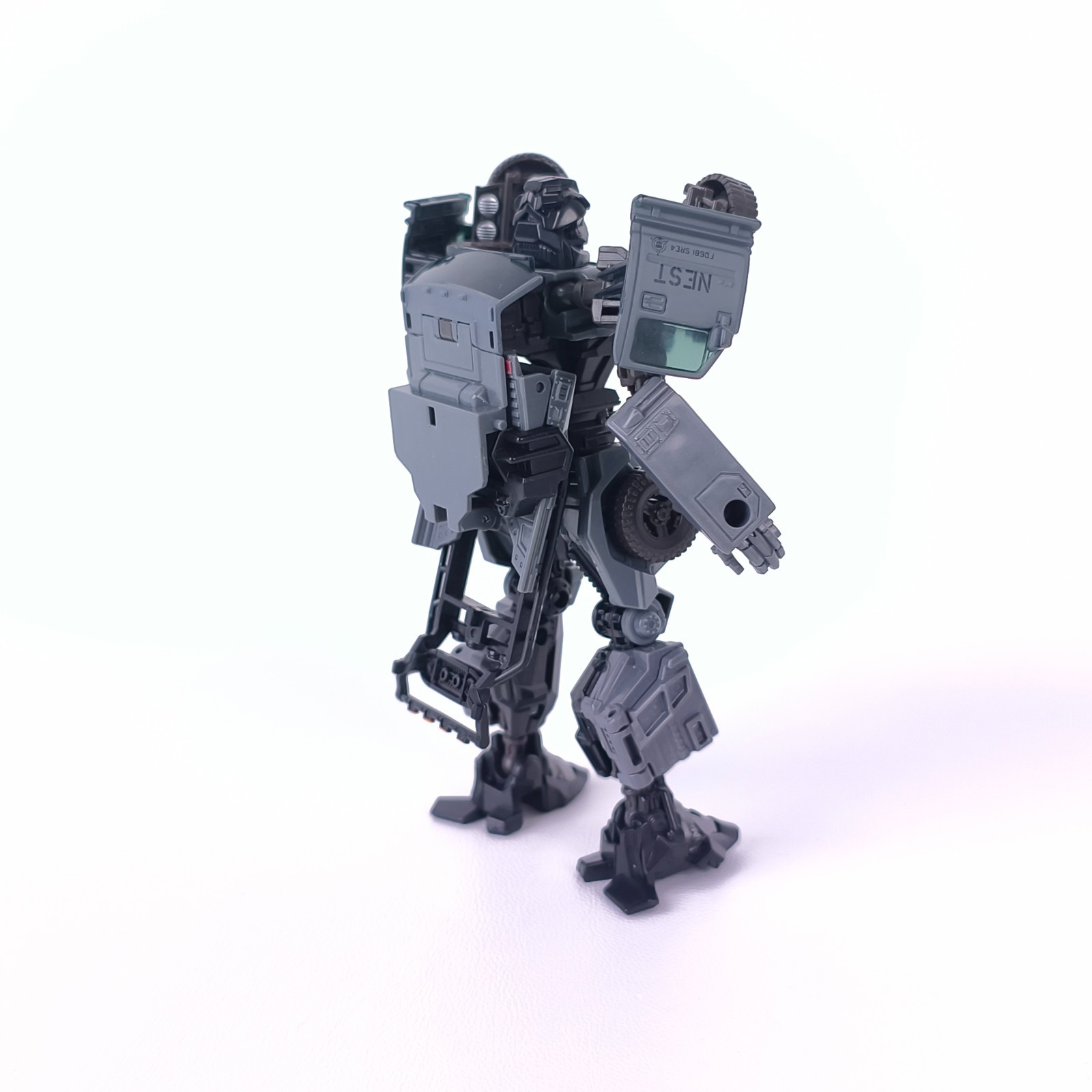Transformers N.E.S.T. Autobot Ratchet Complete 96BB Studio Series Deluxe Class