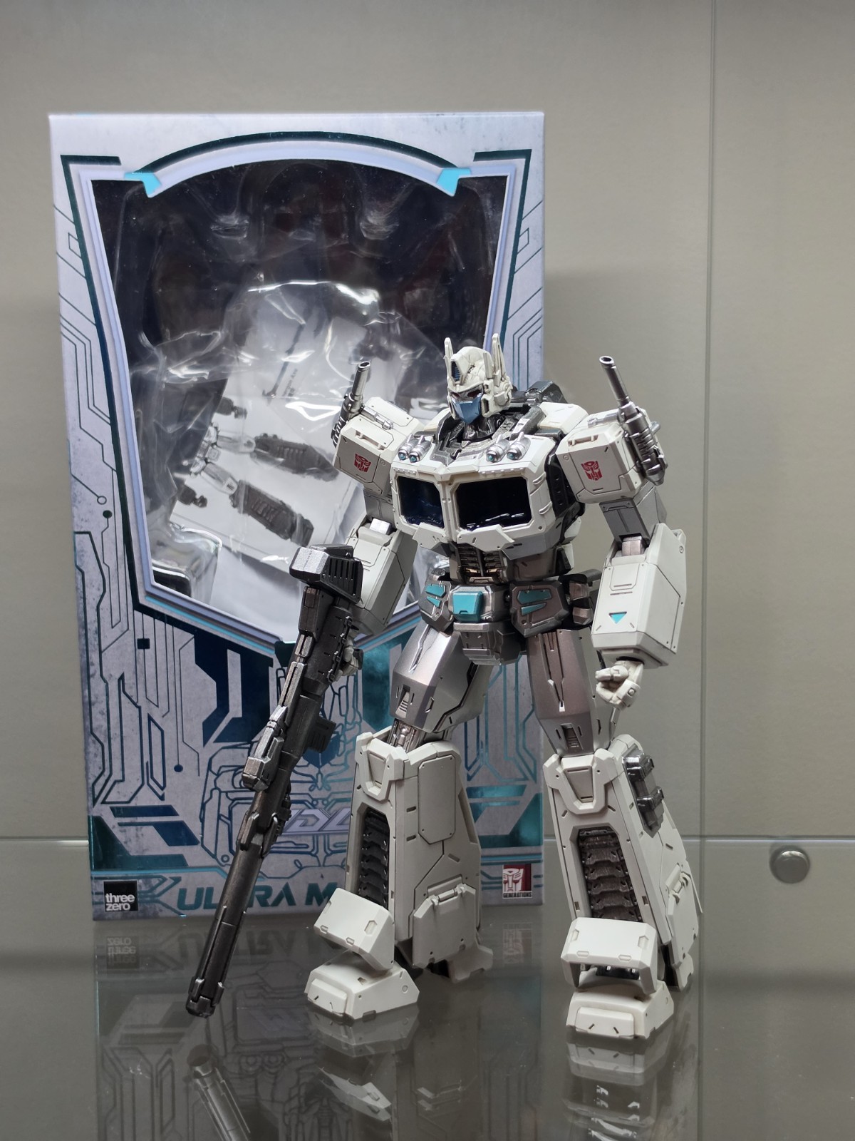 ThreeZero Transformers MDLX Ultra Magnus