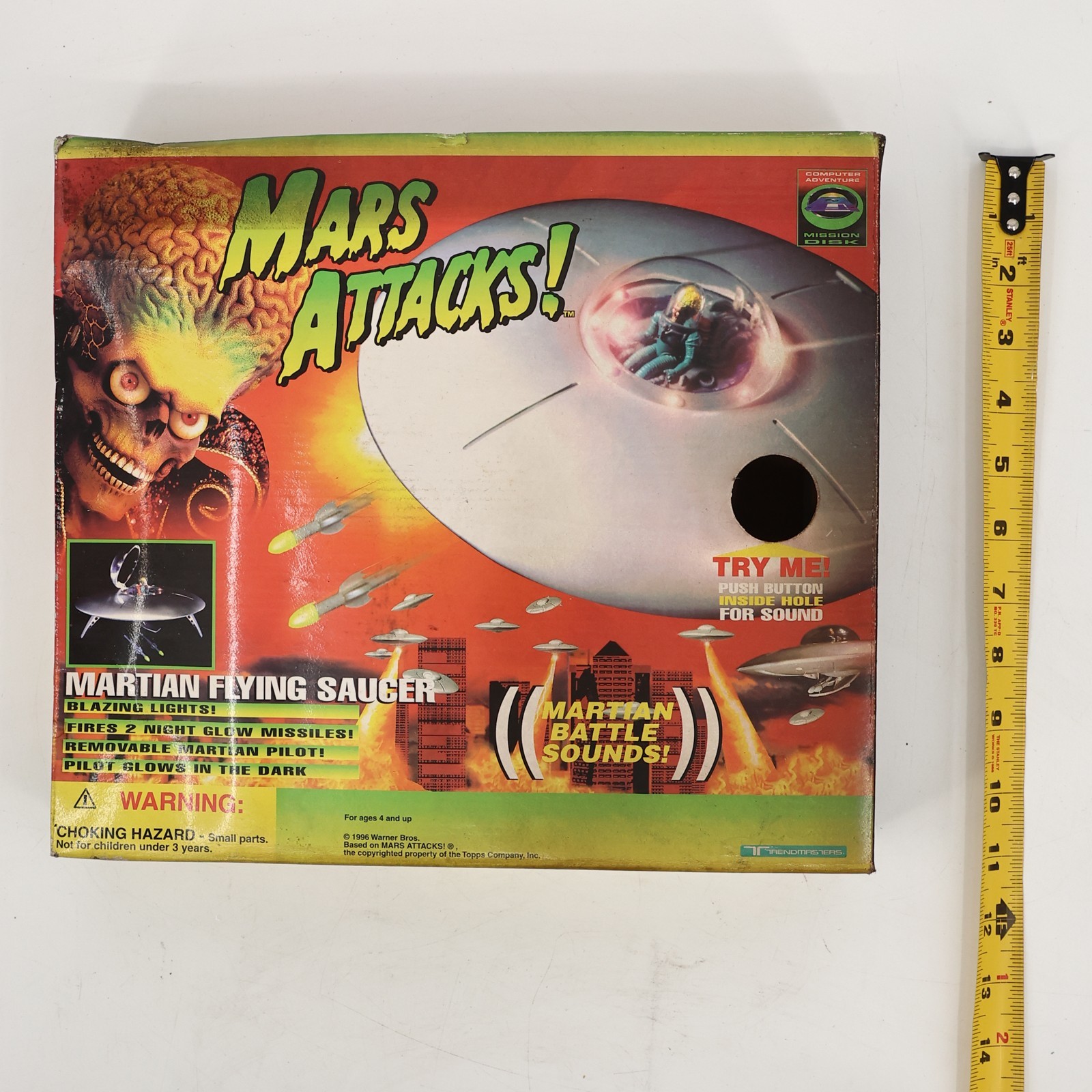 Vintage 1996 Trendmasters Mars Attacks Martian Flying Saucer with Box & Mission