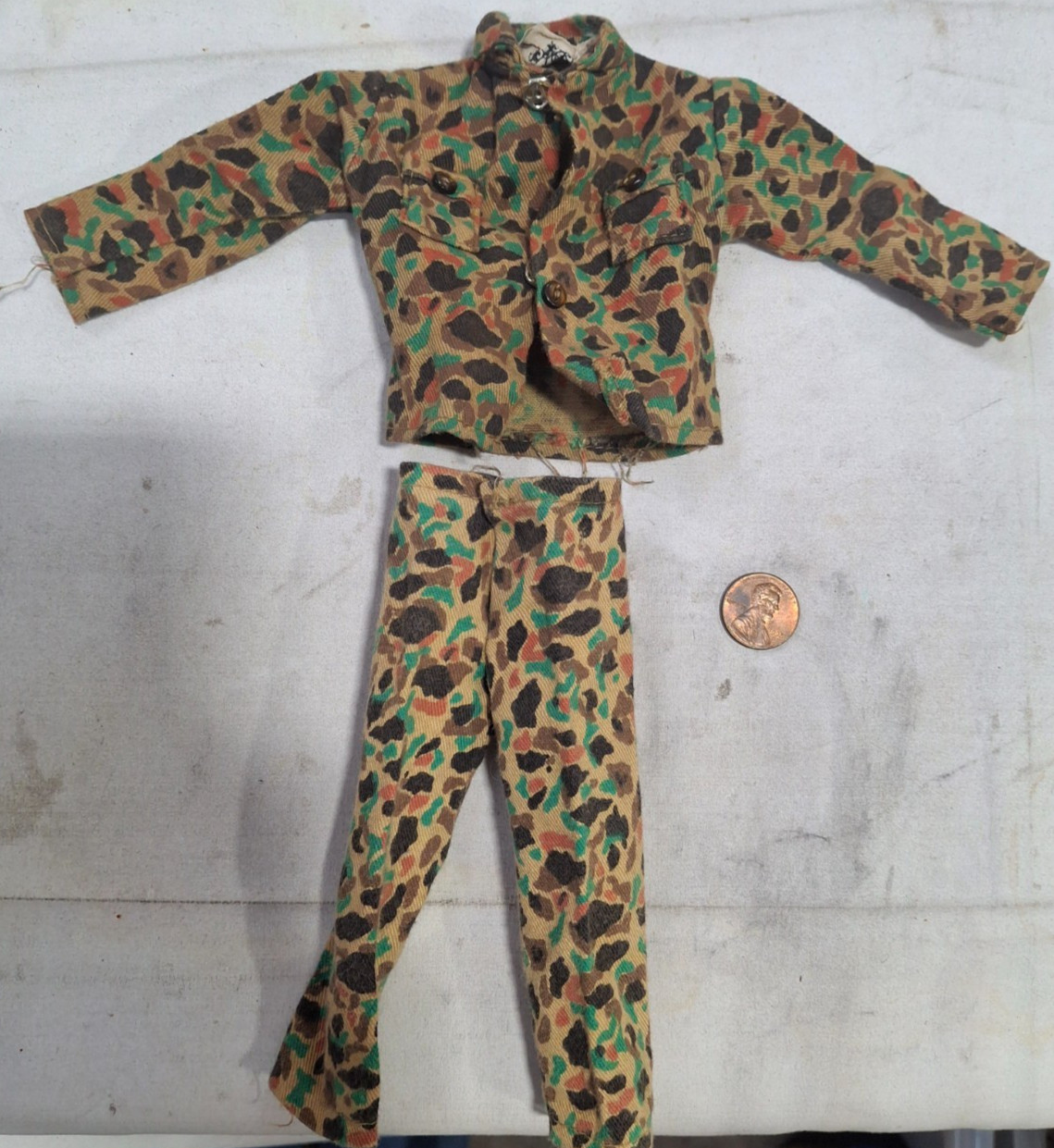 Vintage 1960s Hasbro Hong Kong GI Joe Camouflage Soldier Outfit for 12&Prime; NJ-112
