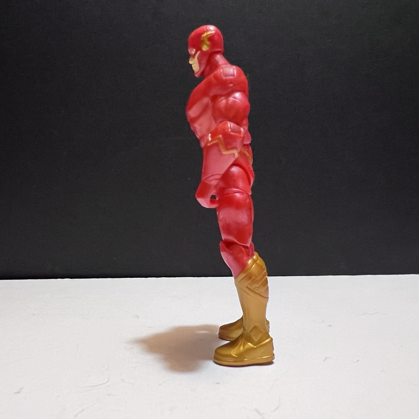 2020 DC Spin Master The Flash 3.75” Action Figure Heroes Unite Red / Gold Suit