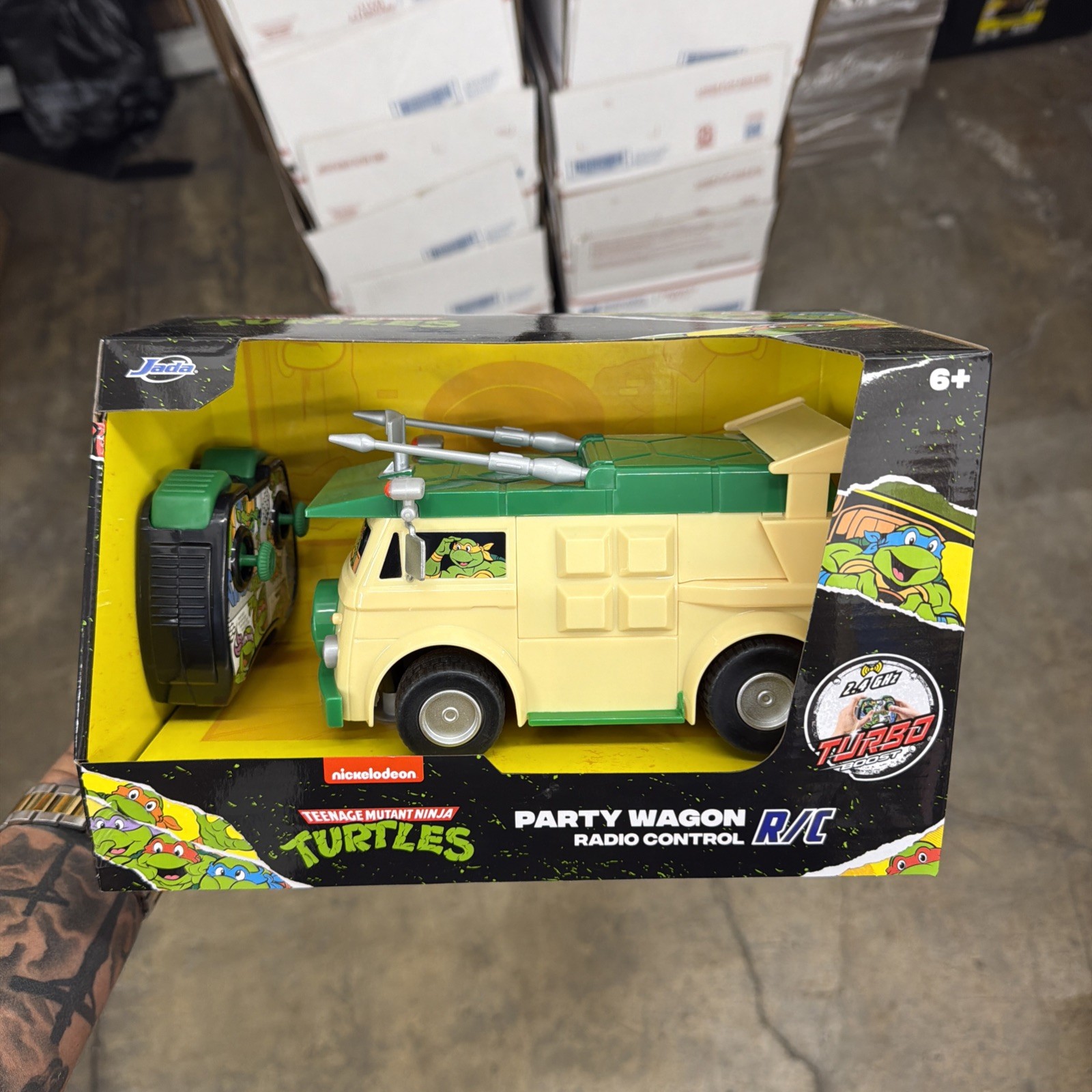 Teenage Mutant Ninja Turtles 2.4 GHz Remote Control Party Wagon w/Turbo Boost